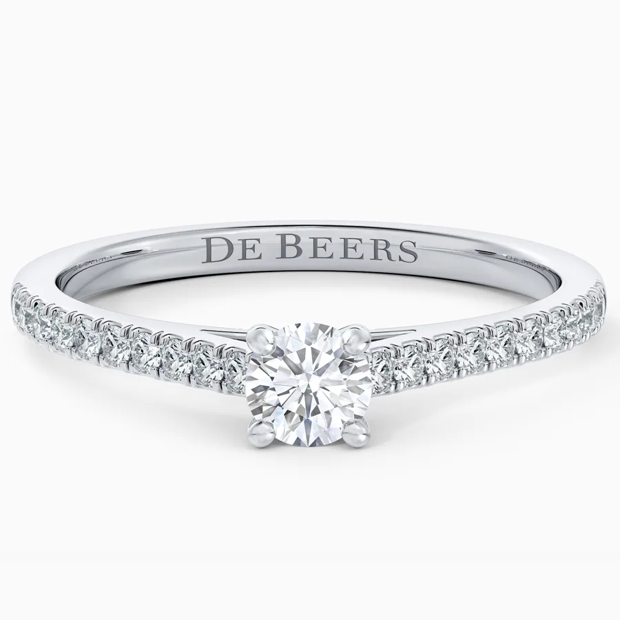 Pavé engagement ring band style reference